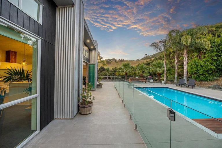 Photo of property in 105 Zanders Road, Helensville, Waimauku, 0882