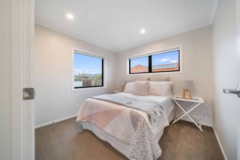 Photo of property in 2/9 Heath Street, Saint Andrews, Hamilton, 3200