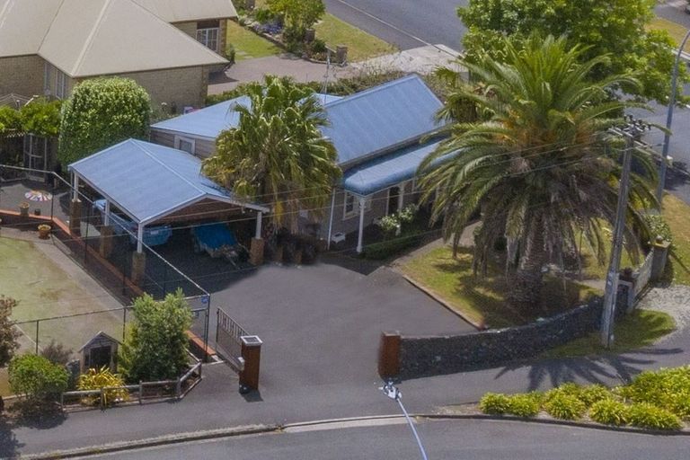 Photo of property in 1 Knighton Road, Hillcrest, Hamilton, 3216