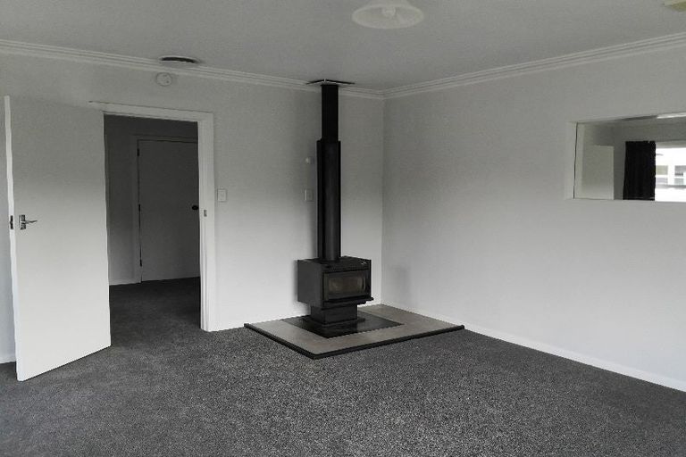 Photo of property in 7 Heretaunga Square, Silverstream, Upper Hutt, 5019