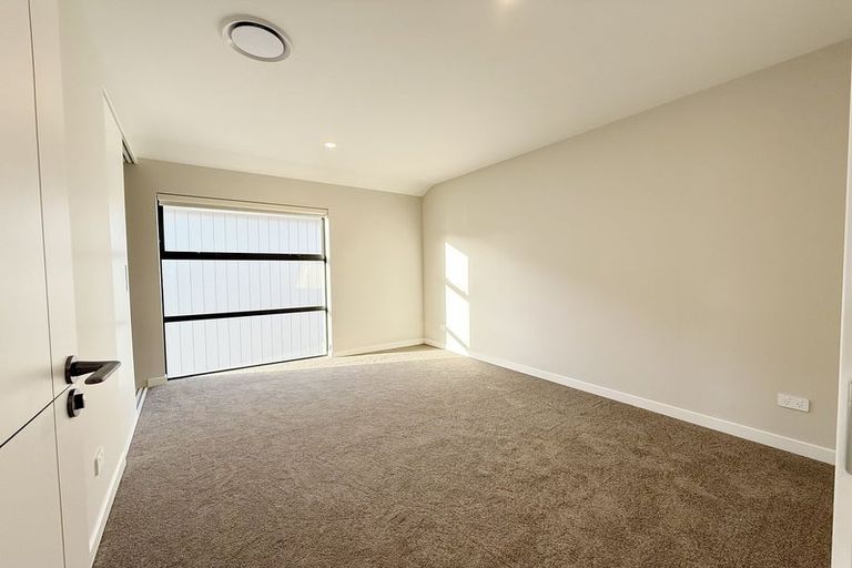 Photo of property in 30b Selwyn Road, Cockle Bay, Auckland, 2014
