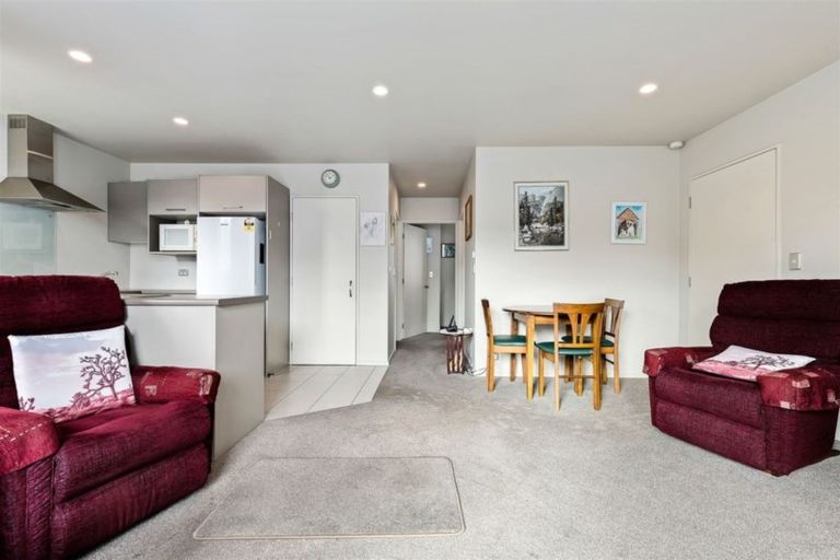 Photo of property in 114 Brynley Street, Hornby, Christchurch, 8042