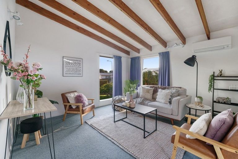 Photo of property in 20 Simcox Street, Otaki Beach, Otaki, 5512