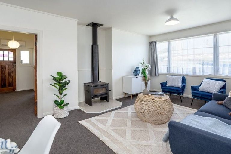 Photo of property in 436 High Street South, Carterton, 5713