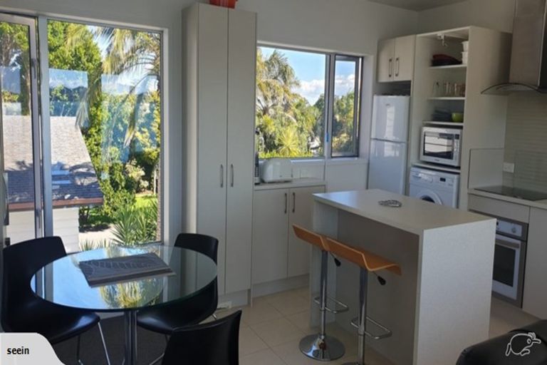 Photo of property in 2/249 One Tree Point Road, One Tree Point, 0118