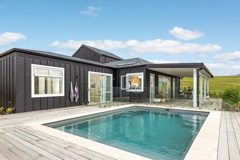 Photo of property in 11 Moya Drive, Matakana, 0985