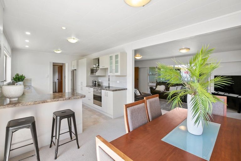 Photo of property in 68 Manu Crescent, Upper Vogeltown, New Plymouth, 4310