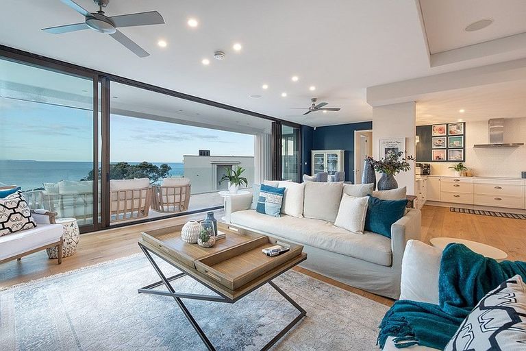 Photo of property in 2/214a Lake Road, Hauraki, Auckland, 0622