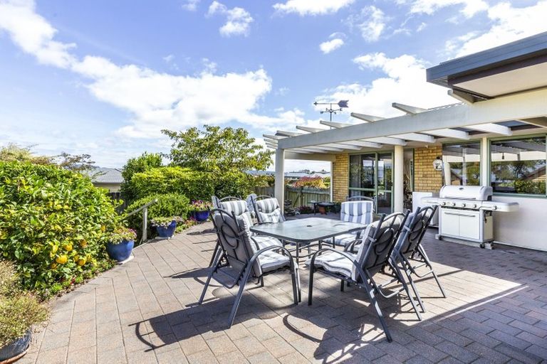 Photo of property in 11 Fairview Terrace, Waipahihi, Taupo, 3330