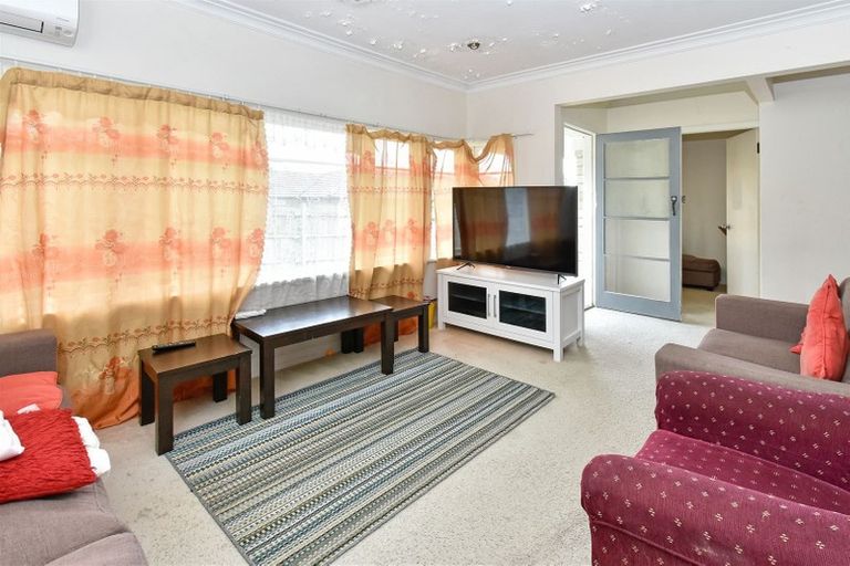 Photo of property in 2/13 Tennessee Avenue, Mangere East, Auckland, 2024