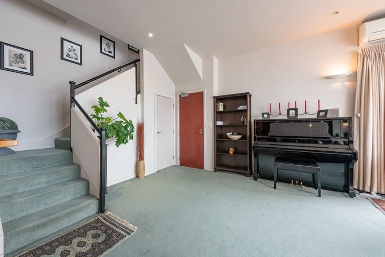 Photo of property in De Vere Apartments, 1/23 Tennyson Street, Te Aro, Wellington, 6011