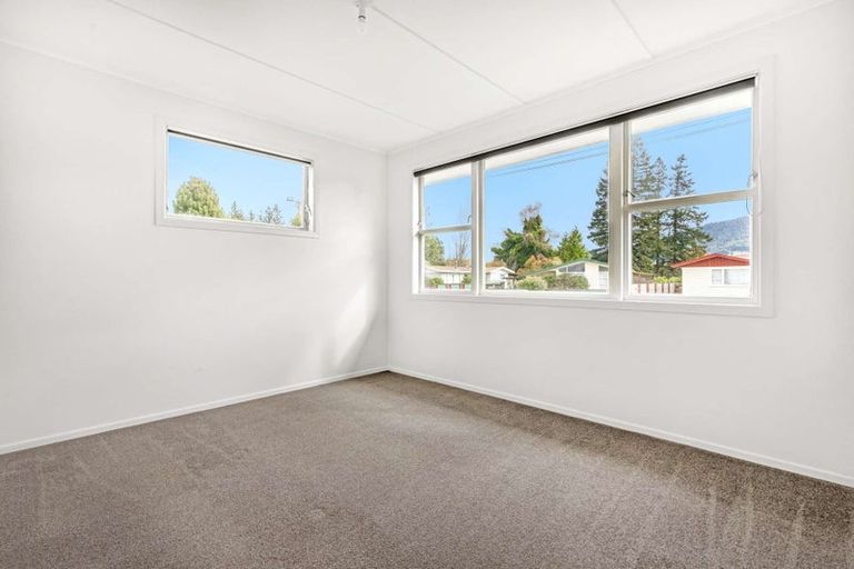 Photo of property in 44 Martin Street, Utuhina, Rotorua, 3015