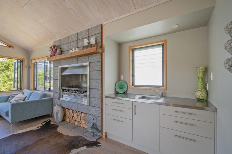 Photo of property in 13 Martin Place, Cooks Beach, Whitianga, 3591