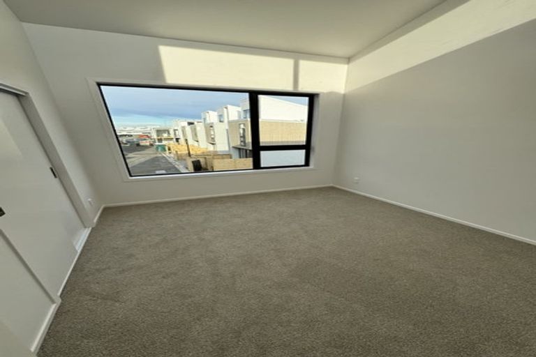 Photo of property in 33 Houhere Street, Paraparaumu, 5032