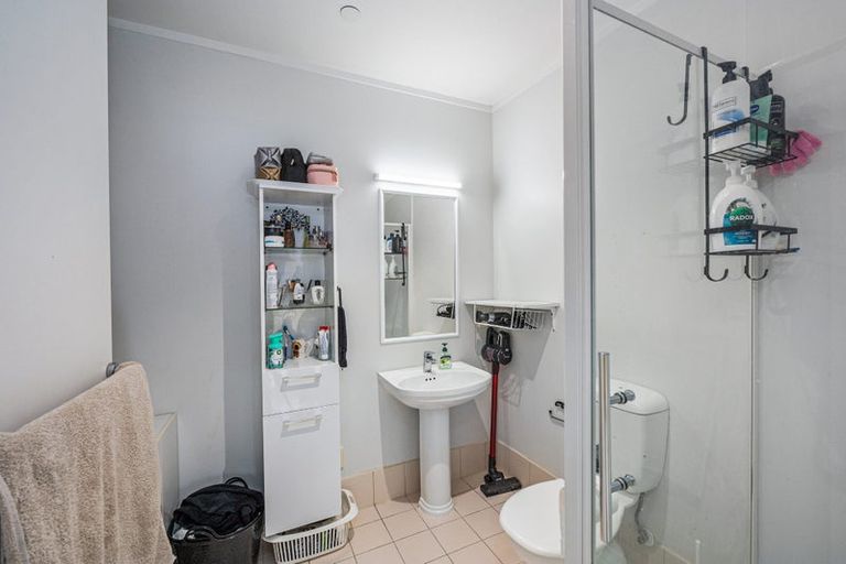 Photo of property in 16b/30 Westward Ho, Glen Eden, Auckland, 0602