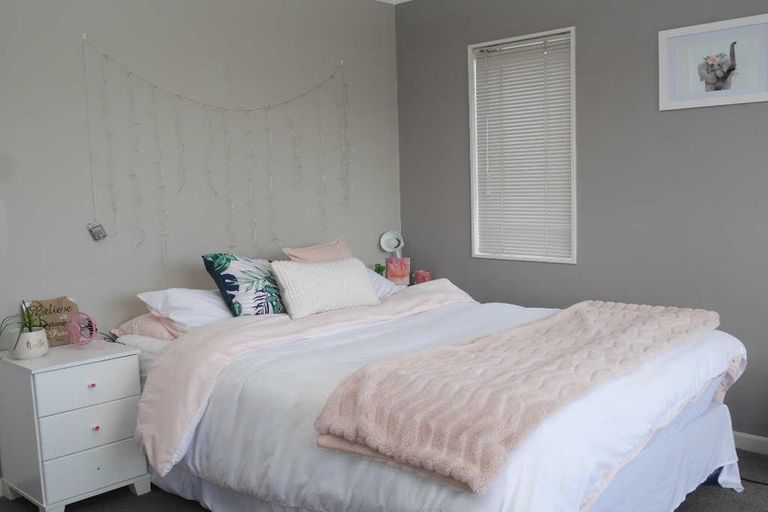 Photo of property in 65 Waterstone Avenue, Paraparaumu, 5032