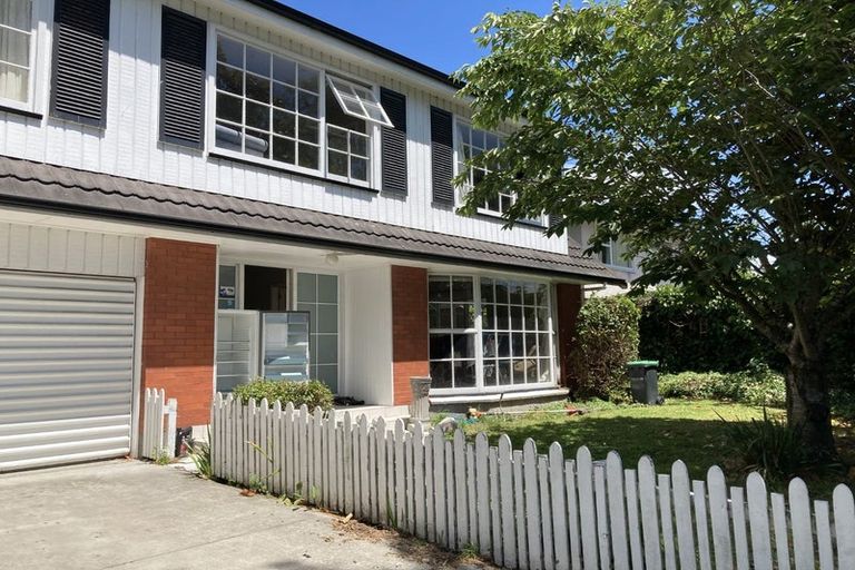 Photo of property in 67 Parkstone Avenue, Ilam, Christchurch, 8041