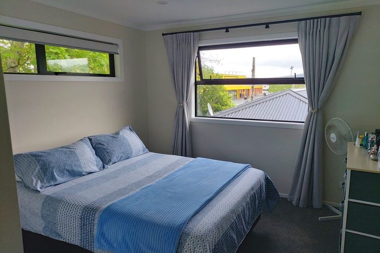 Photo of property in 16b Royal Street, Upper Hutt Central, Upper Hutt, 5018