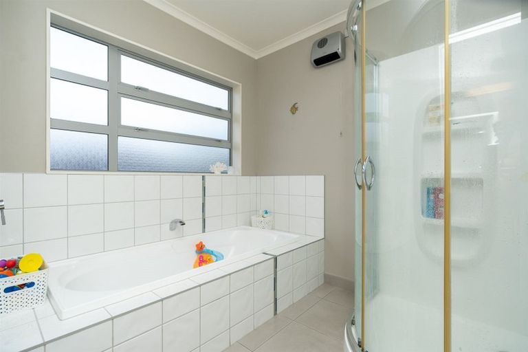 Photo of property in 3 Blakewell Lane, Dinsdale, Hamilton, 3204