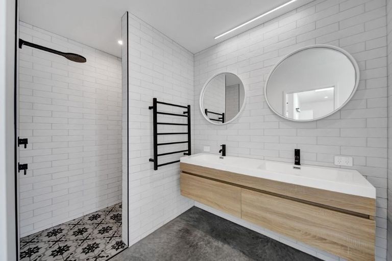 Photo of property in 41 Cyrus Street, Whalers Gate, New Plymouth, 4310