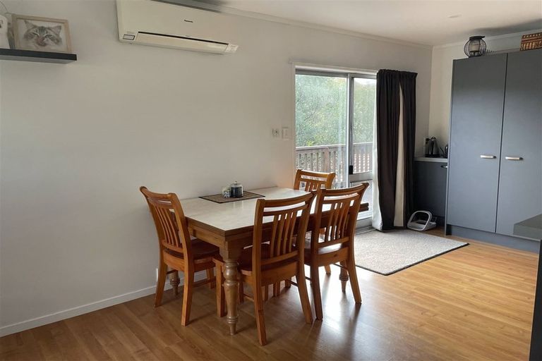 Photo of property in 1/21 Contessa Drive, Glenfield, Auckland, 0629