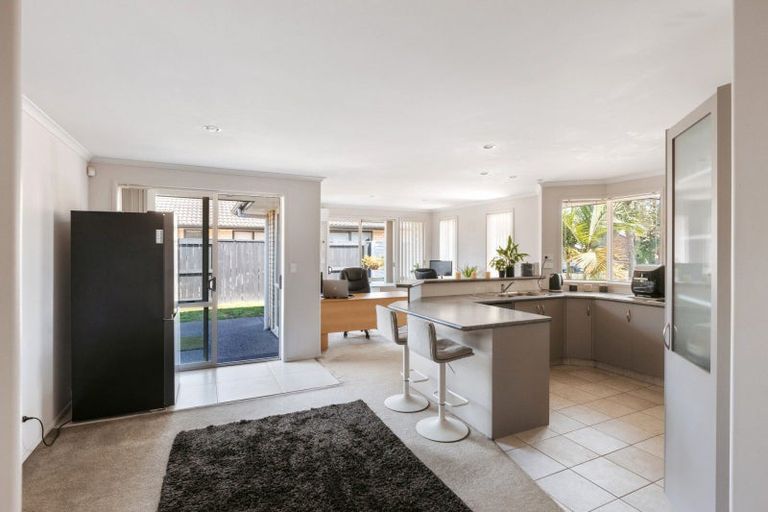 Photo of property in 106 Doncaster Drive, Papamoa Beach, Papamoa, 3118