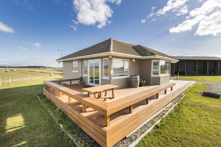 Photo of property in 106 Cemetery Road, Sanson, Palmerston North, 4479