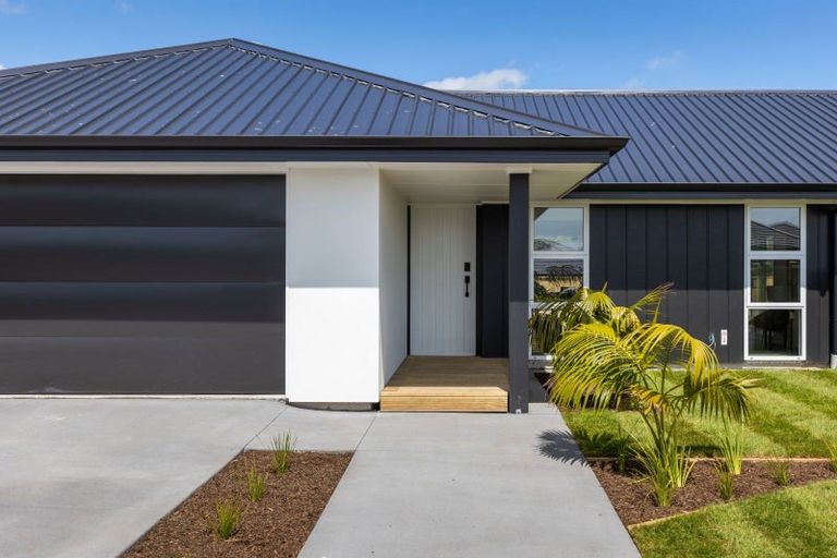 Photo of property in 31 Aratapu Street, Waitara, 4320