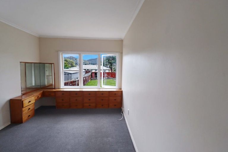 Photo of property in 72 Miro Street, Miramar, Wellington, 6022