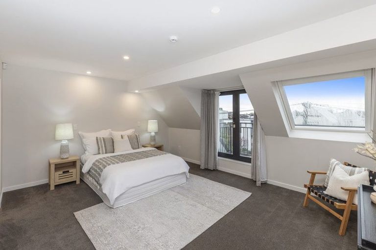 Photo of property in 37 Rhodes Street, Merivale, Christchurch, 8014