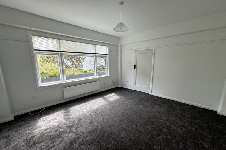 Photo of property in San Antonio Flats, 2/12 Kilbirnie Crescent, Kilbirnie, Wellington, 6022