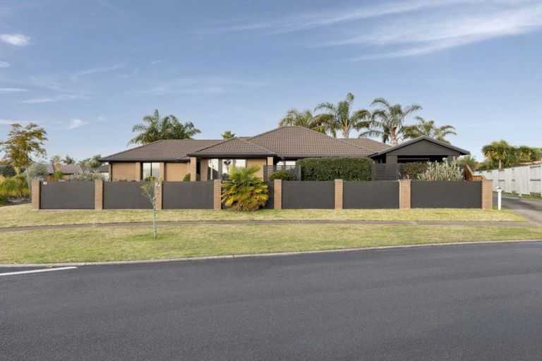 Photo of property in 63 Carrington Drive, Papamoa Beach, Papamoa, 3118