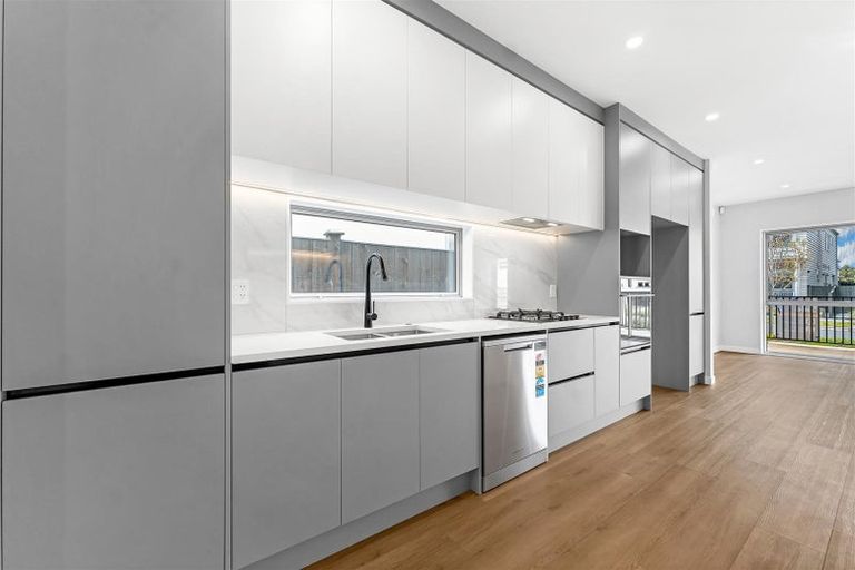 Photo of property in 23 Yellow Pear Lane, Karaka, 2578