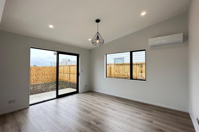 Photo of property in 13 Clayden Shuttleworth Street, Papakura, 2110