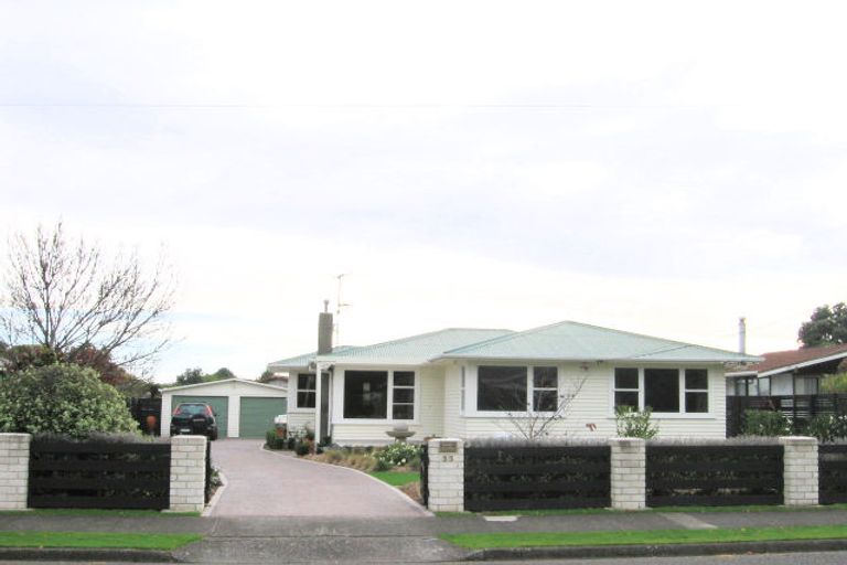 Photo of property in 55 Rimu Street, Waikanae, 5036
