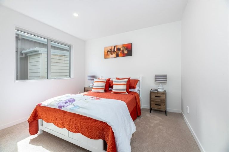 Photo of property in 2 Hea Road, Hobsonville, Auckland, 0616