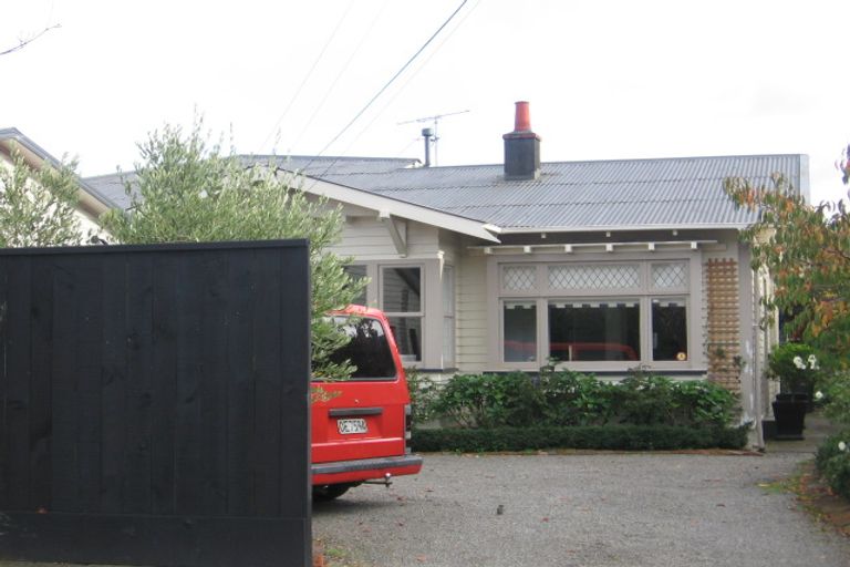 Photo of property in 71 Hautana Street, Woburn, Lower Hutt, 5010