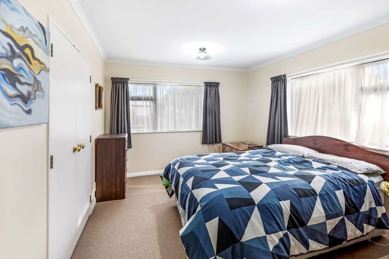 Photo of property in 49 Peppertree Glade, Kelvin Grove, Palmerston North, 4414