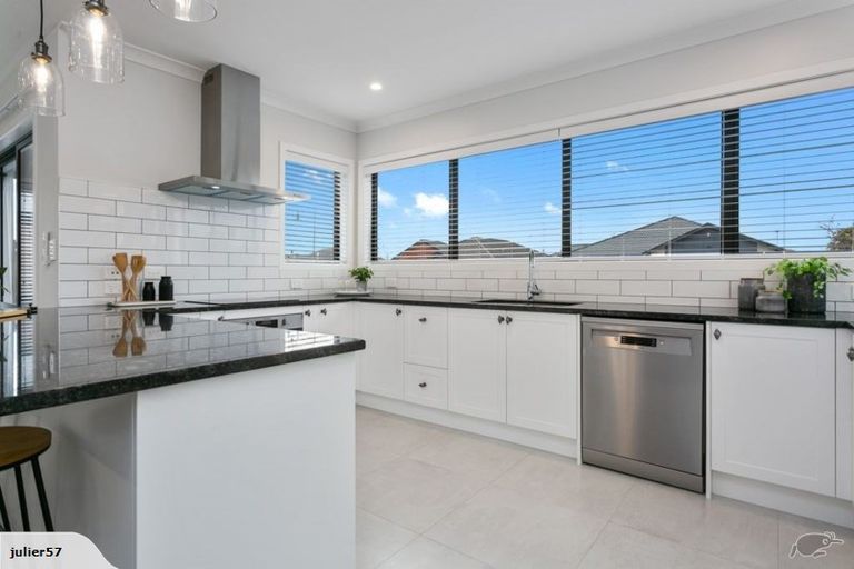 Photo of property in 15 Jarrett Terrace, Leamington, Cambridge, 3432