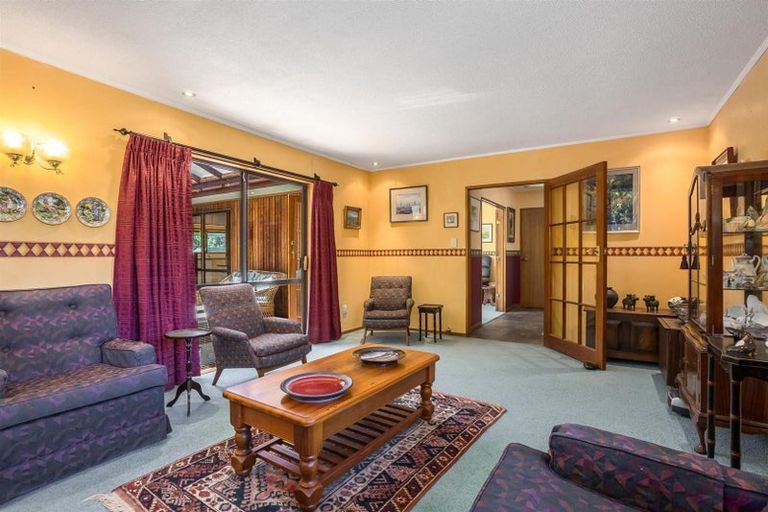 Photo of property in 12 Observatory Close, Whitby, Porirua, 5024