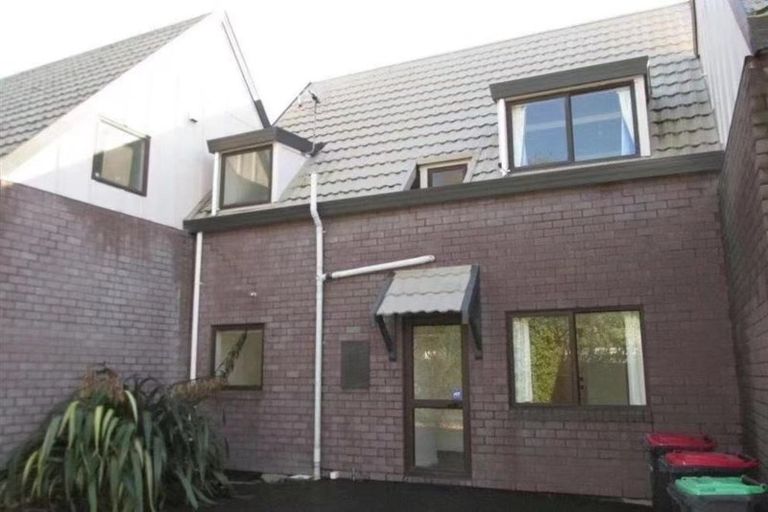 Photo of property in 3/35 Brockworth Place, Riccarton, Christchurch, 8011