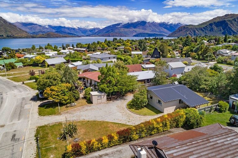 Photo of property in 104 Aubrey Road, Wanaka, 9305