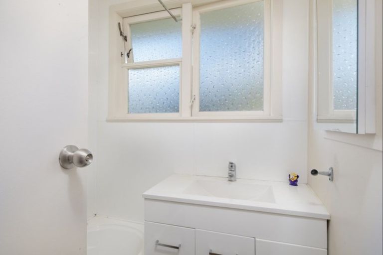 Photo of property in 2 Lyell Road, Outer Kaiti, Gisborne, 4010