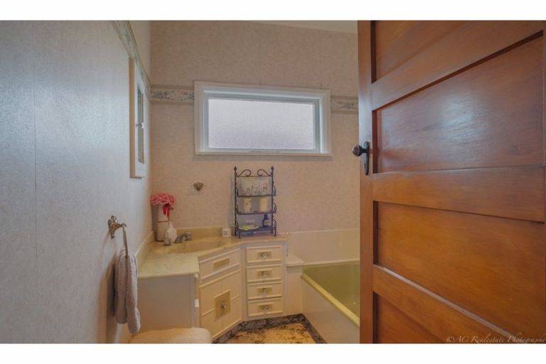 Photo of property in 12 Hertford Street, Kensington, Timaru, 7910