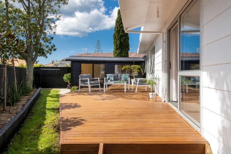 Photo of property in 21b Doncaster Drive, Papamoa Beach, Papamoa, 3118