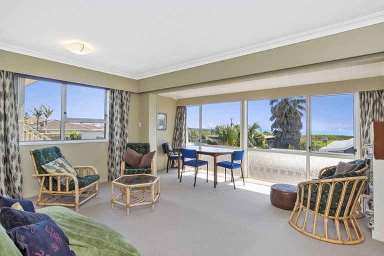 Photo of property in 1012b Papamoa Beach Road, Papamoa Beach, Papamoa, 3118