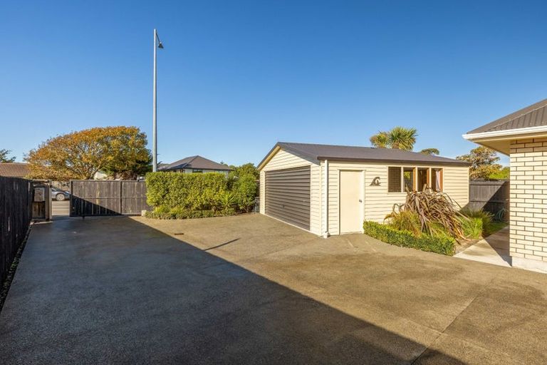 Photo of property in 102 Bridge Street, New Brighton, Christchurch, 8061