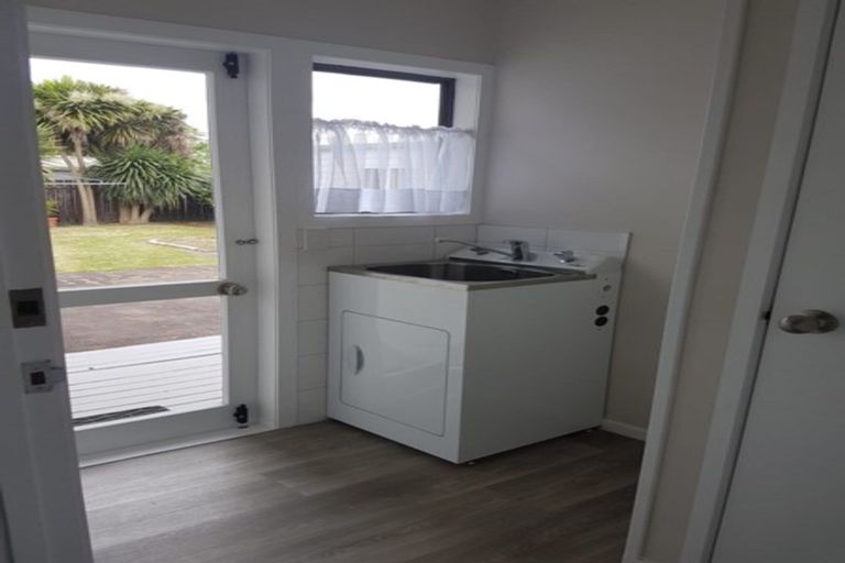 Photo of property in 1/39 Kelvin Road, Papakura, 2110