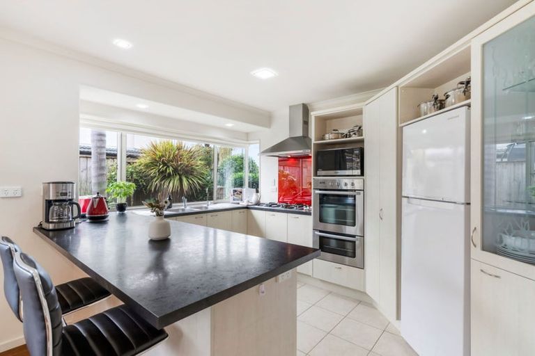 Photo of property in 94 Longford Park Drive, Takanini, 2112