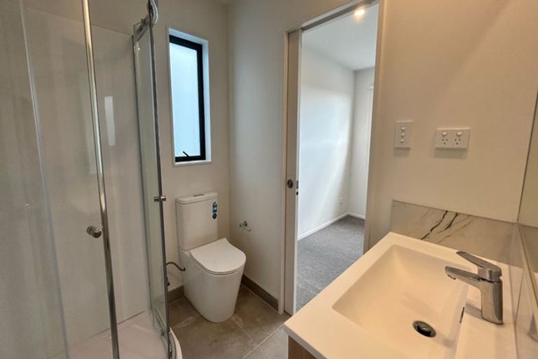 Photo of property in 6/26 Buscomb Avenue, Henderson, Auckland, 0610